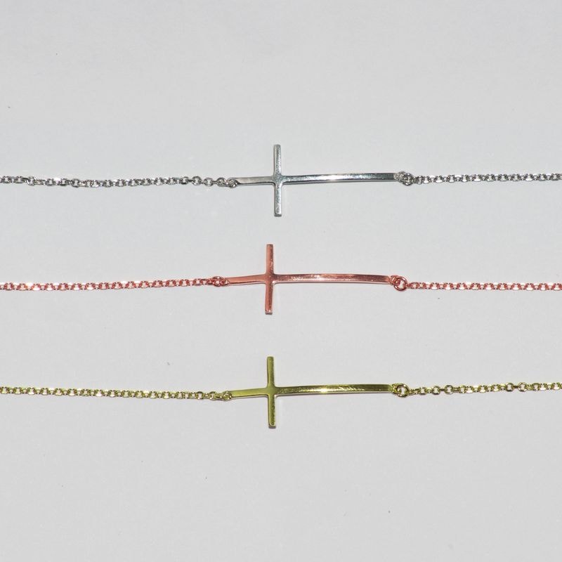 B004 Cross