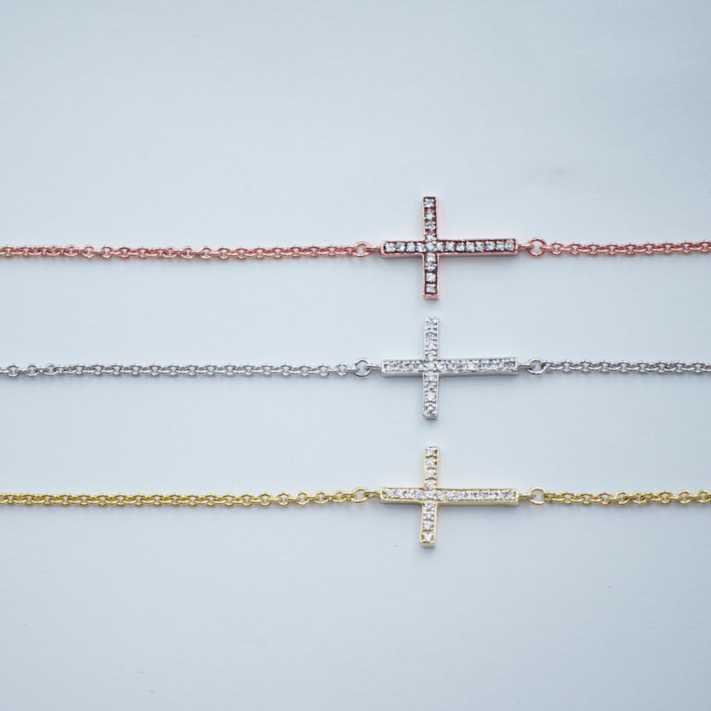 B079 Cross Bracelet